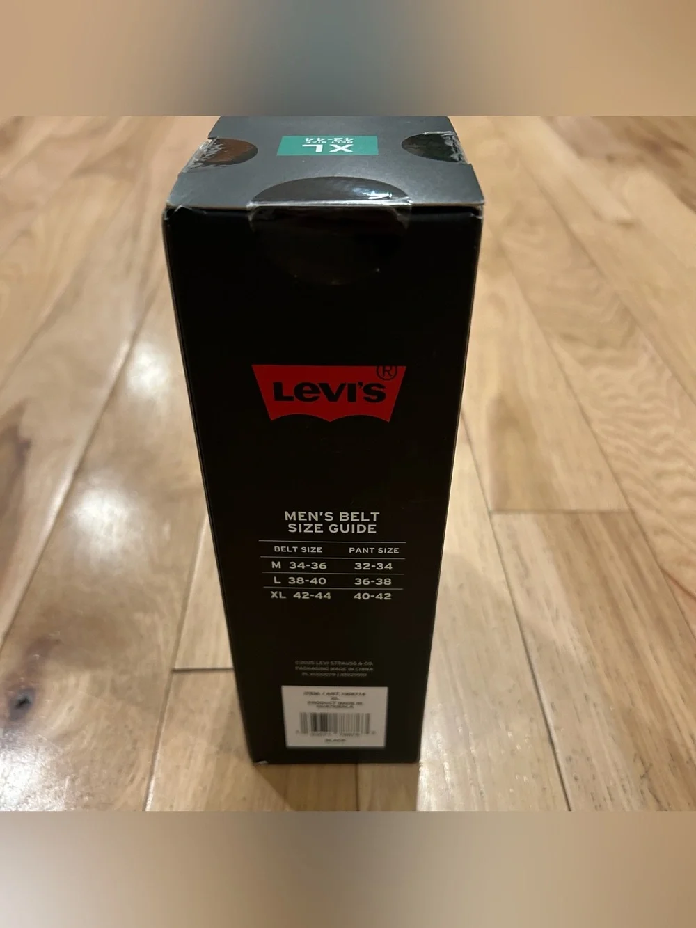 Levi’s NIB Men’s Leather Black Belt w/ Silver Buckle - Men’s XL Belt Size 42-44